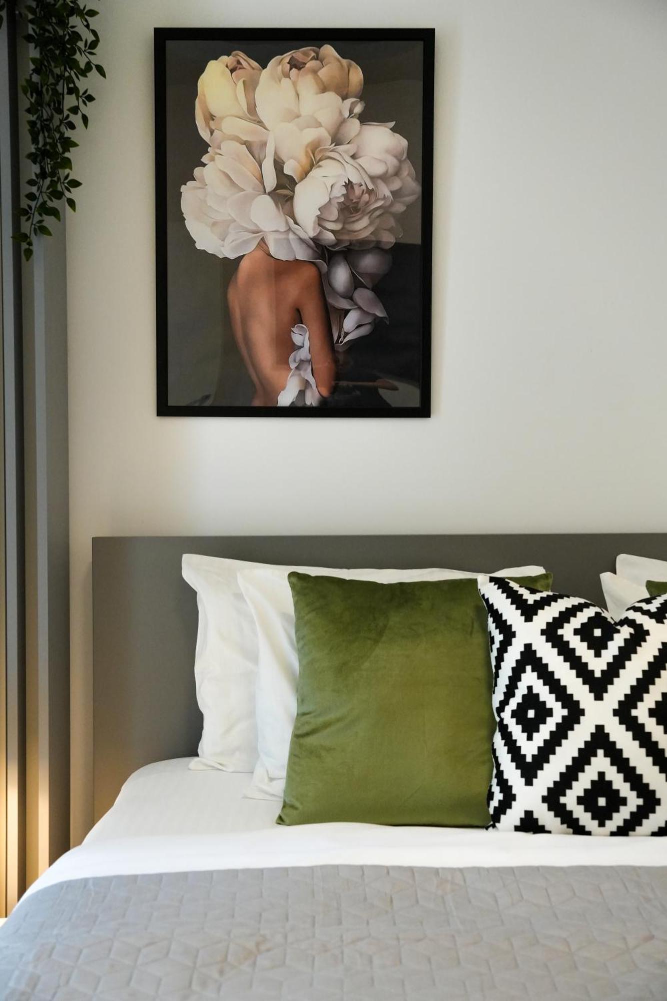 Ana - Cozy & Quiet Apt With Balcony & Garden View Bukarest Exterior foto
