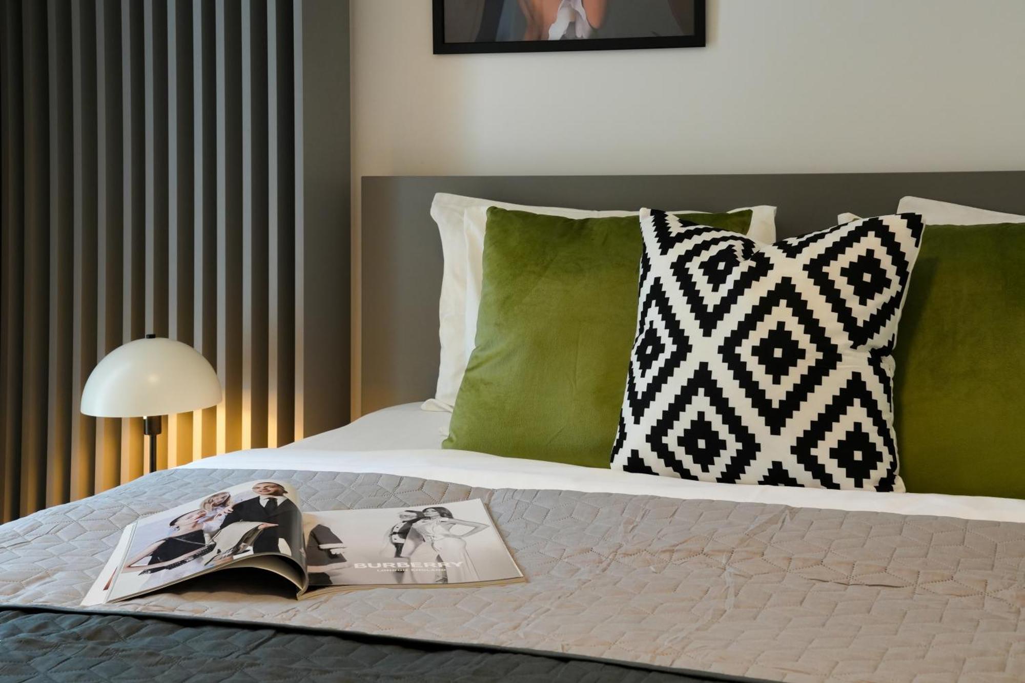 Ana - Cozy & Quiet Apt With Balcony & Garden View Bukarest Exterior foto